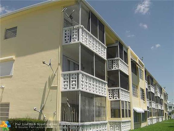 3rd image of 16701 NE 14th Ave APT 112