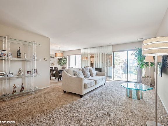 2nd image of 3050 Pheasant Creek Dr APT 206
