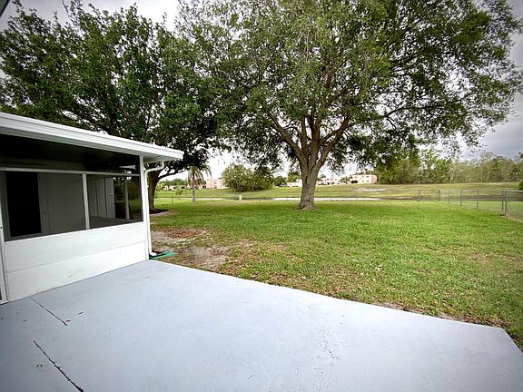2nd image of 1970 SE West Dunbrooke Cir
