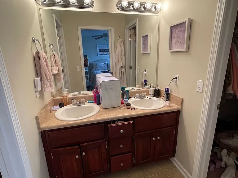 131 Concord Ave — Photo 12
