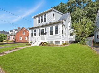 27 Greenwich St, Ludlow, MA 01056