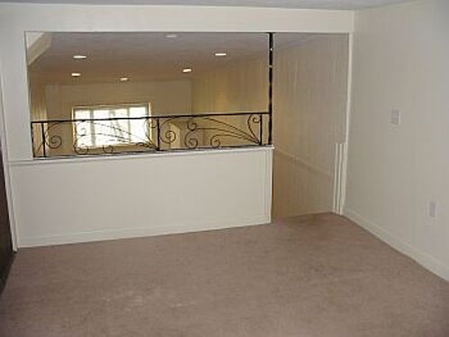 2nd image of 545 Somerville Ave APT 2