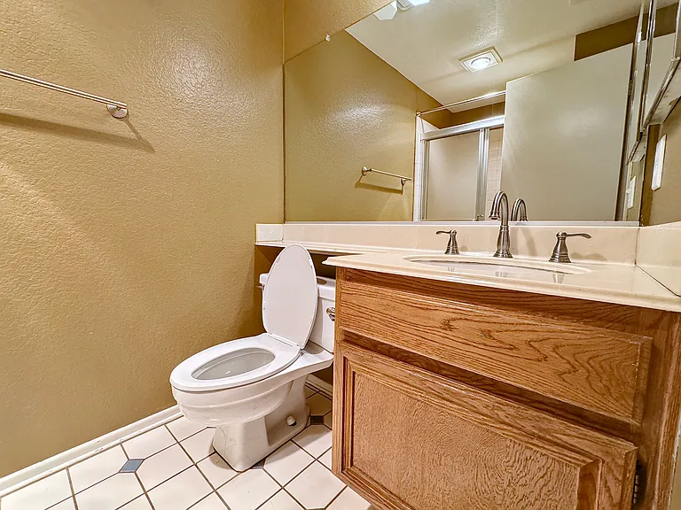1652 Longview Dr — Photo 24