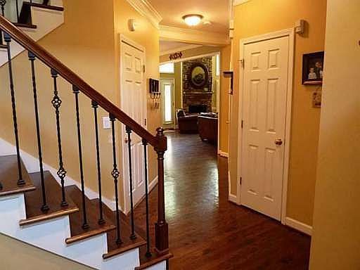 2nd image of 669 Briarleigh Way