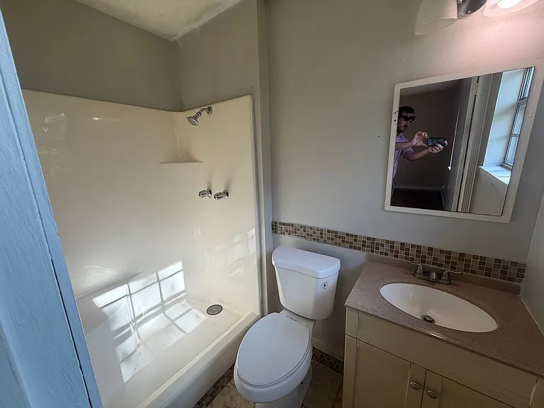 256 Canadian Dr — Photo 8