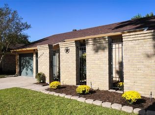 15567 Pensgate St, Houston, TX 77062