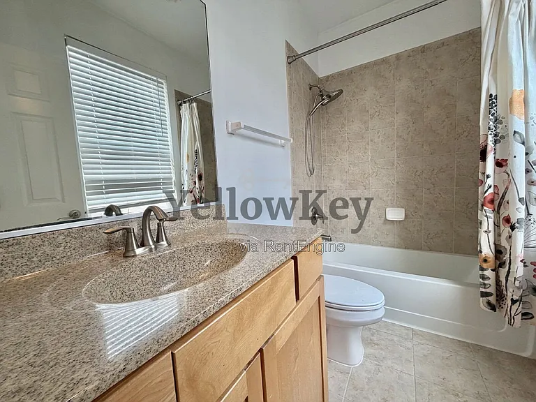 104 S Myrtle Ave — Photo 12