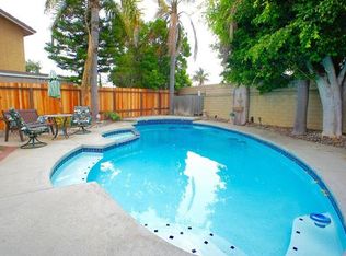 19721 Sacramento Ln, Huntington Beach, CA 92646