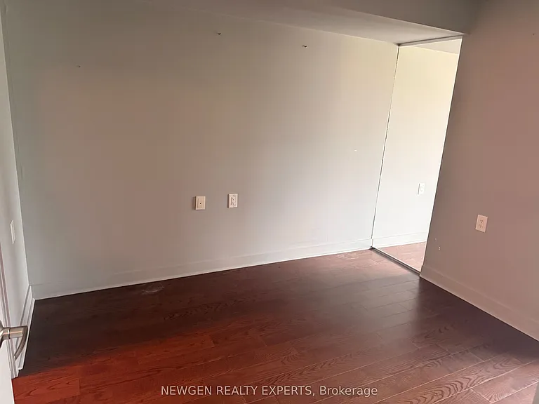 320 Richmond St E #312 — Photo 3
