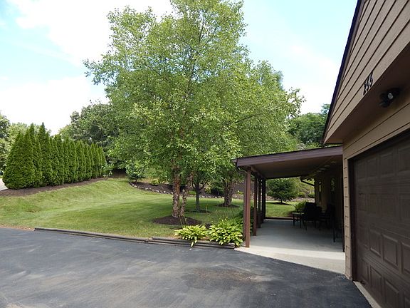 4th image of 255 Melody Ln