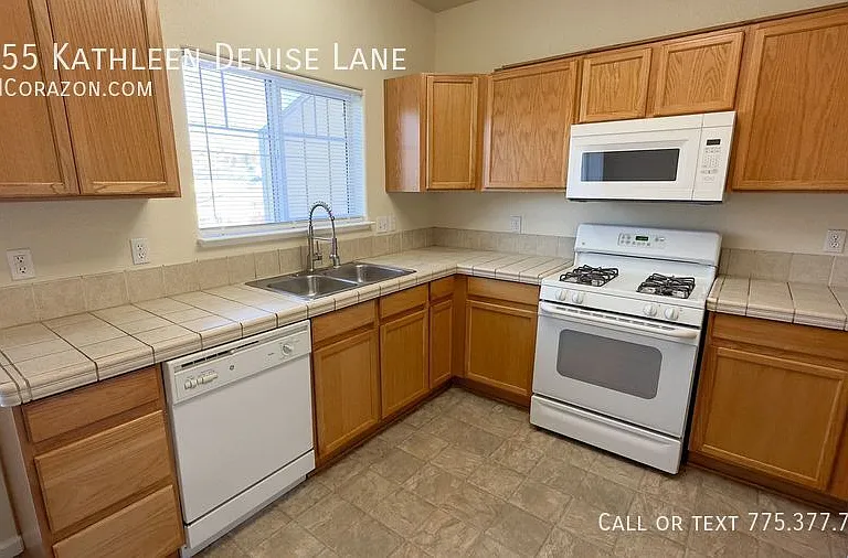 4555 Kathleen Denise Ln — Photo 3