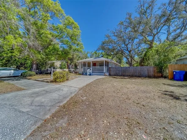 2340 Kingston St S, Saint Petersburg, FL 33711