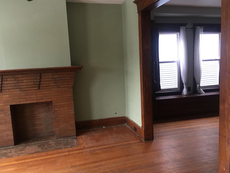1st image of 983 Lafayette Ave Uppr 1