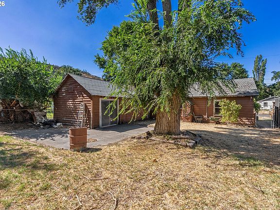 5th image of 928 Verdant St