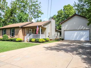 2362 Paddock Dr, Murfreesboro, TN 37128