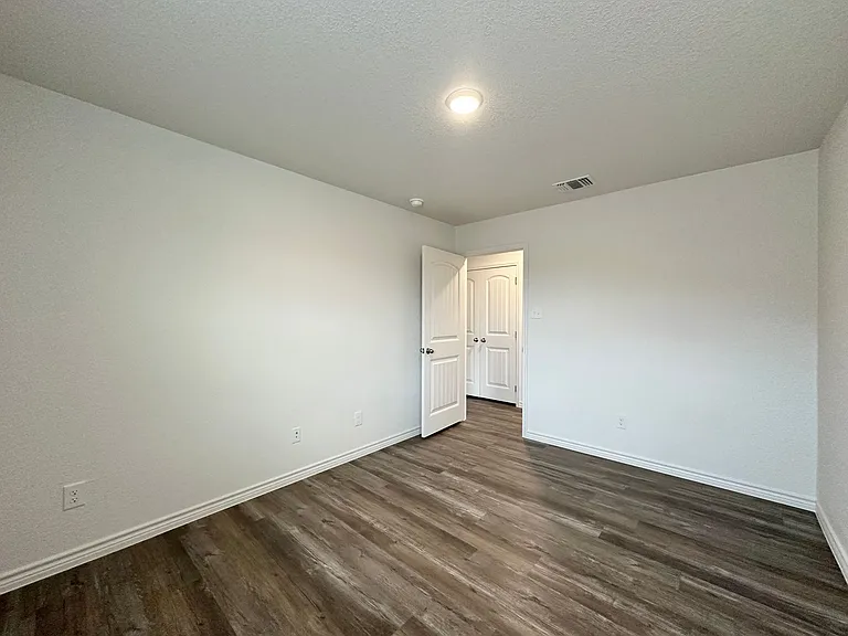 234B Dolphin Dr — Photo 22