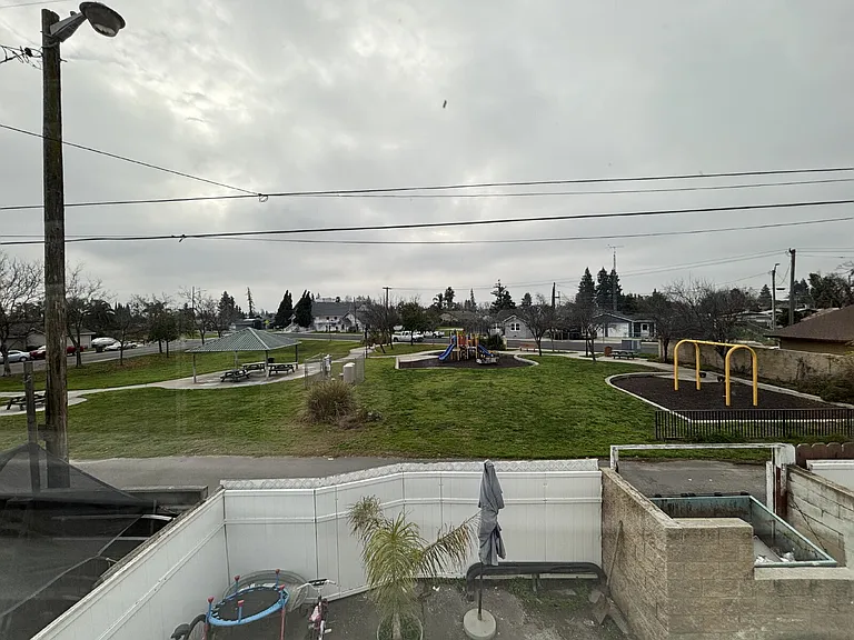 409 G St #3 — Photo 7