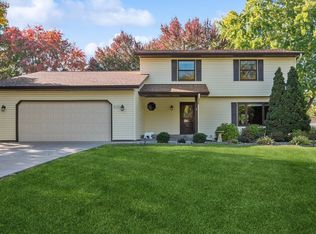 5373 Cottage Ave, White Bear Township, MN 55110