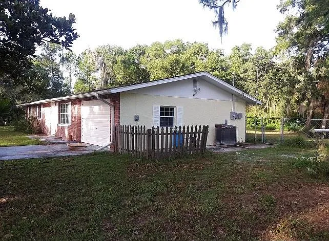 3 bed, 1560 sqft, $1,900 — Photo 2