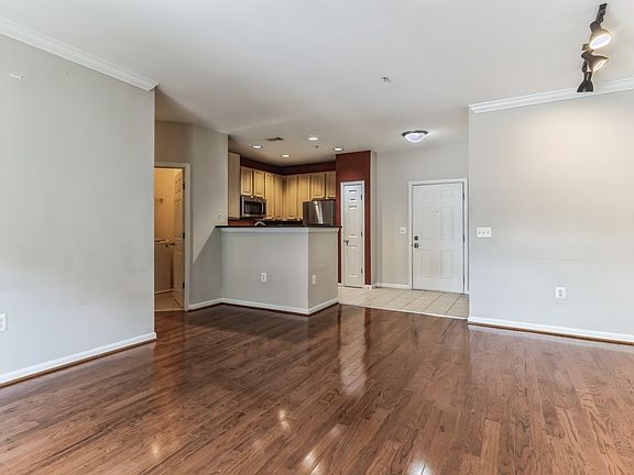 4th image of 2055 26th St S
