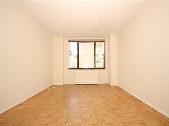 2nd image of 130 W 79th St APT 15D