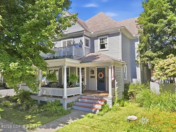 526 Scott St, Stroudsburg, PA 18360