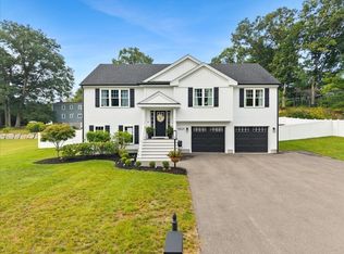 29 Phyllis Rd, Taunton, MA 02780