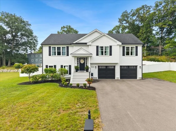 29 Phyllis Rd, Taunton, MA 02780