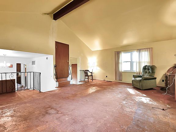 5th image of 1584 Baxter Dr