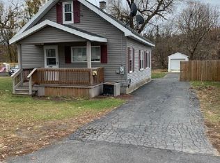 1952 Leo Ave, Schenectady, NY 12306