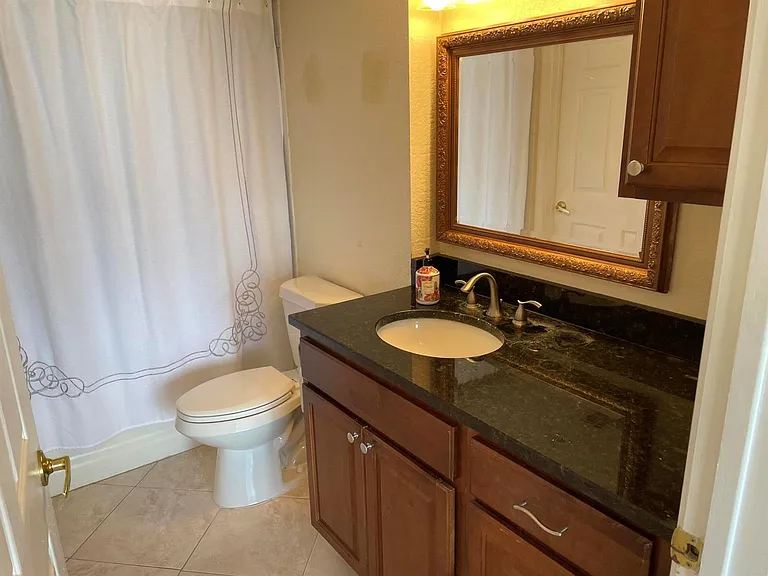 1801 N Flagler Dr #818 — Photo 12