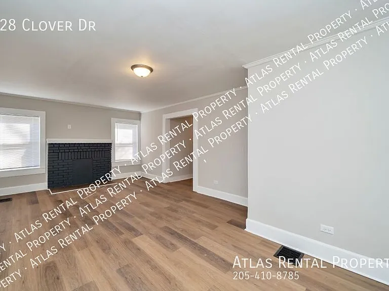 828 Clover Dr — Photo 8