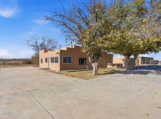 1325 Hoskins Ln, Las Cruces, NM 88007