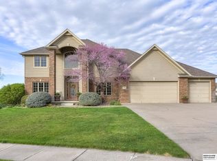 17514 Riviera Dr, Omaha, NE 68136