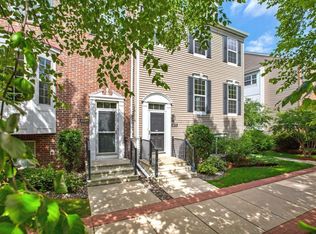 4111 Parker Grn, Robbinsdale, MN 55422