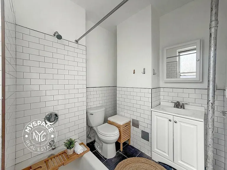 1176 Nostrand Ave #4R — Photo 8