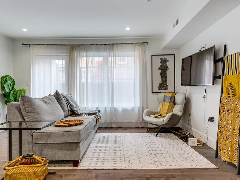1767 Lanier Pl NW #1 — Photo 5