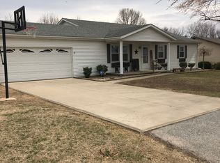1224 Plum Ave, Mount Vernon, IL 62864