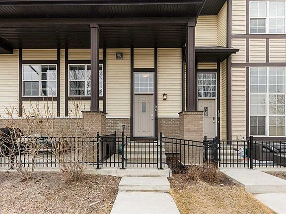 2nd image of 96 W Cranarch Rd SE