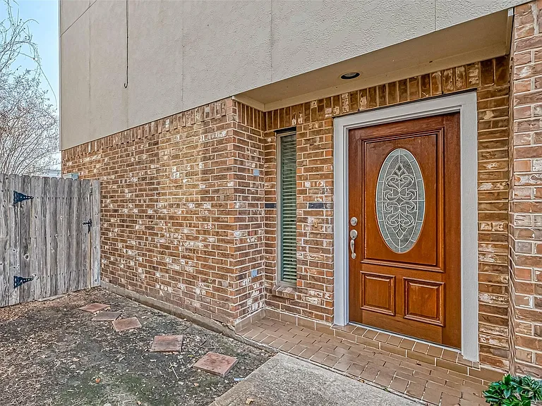 7816 Stoneyway Dr — Photo 5