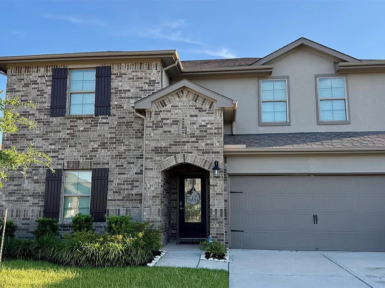 1515 Wells Manor Ln — Photo 2