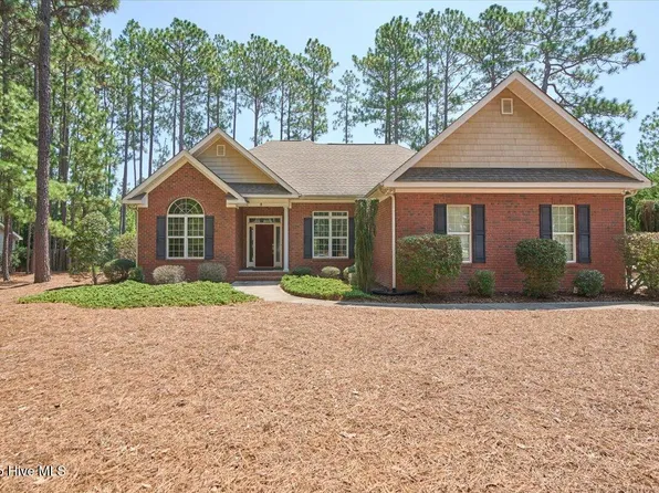 8 Rutledge Lane, Pinehurst, NC 28374