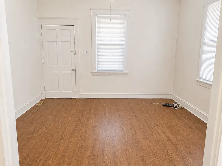 1811 Mechanicsville Tpke — Photo 2