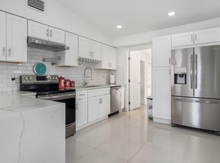 218 GLOUCHESTER Street, Boca Raton, FL 33487