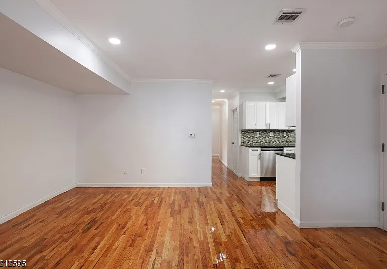 131 Armstrong Ave — Photo 9