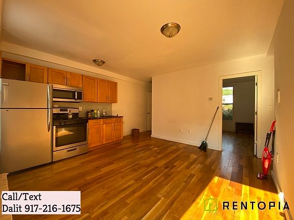2nd image of 317 Franklin Ave #4C
