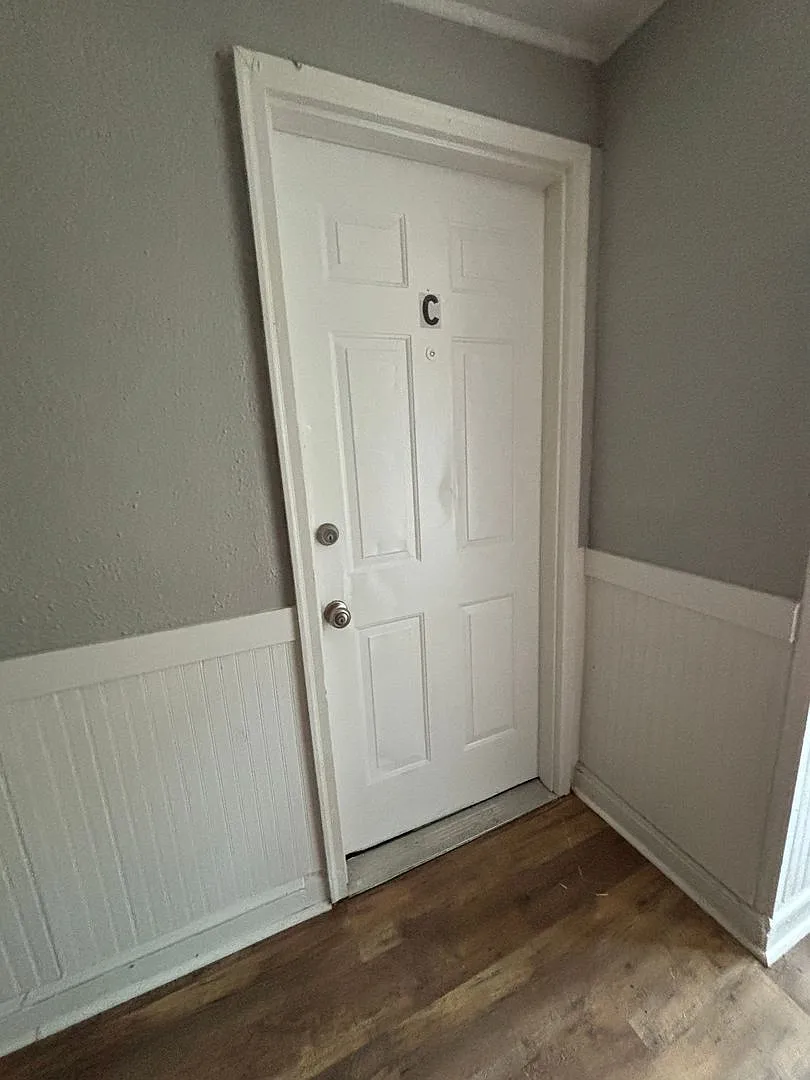 156 Garrett St — Photo 1