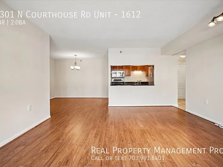1301 N Courthouse Rd #1612 — Photo 14