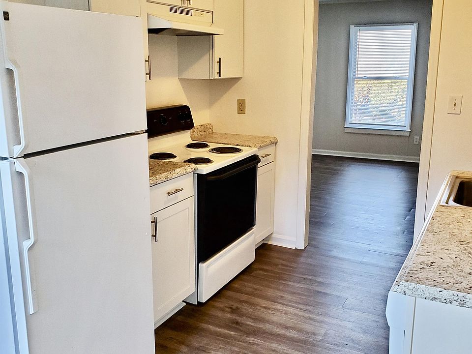 1st image of 1437 Landis Ave APT 9