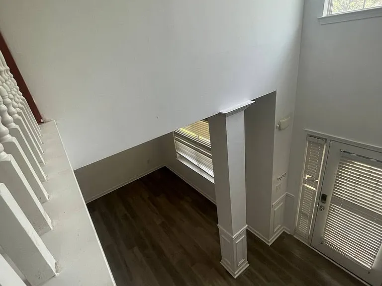 520 Lakeridge Ct — Photo 34